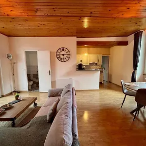 https://apt-lumineux-3p-au-dernier-etage.fr-provencehotel.com